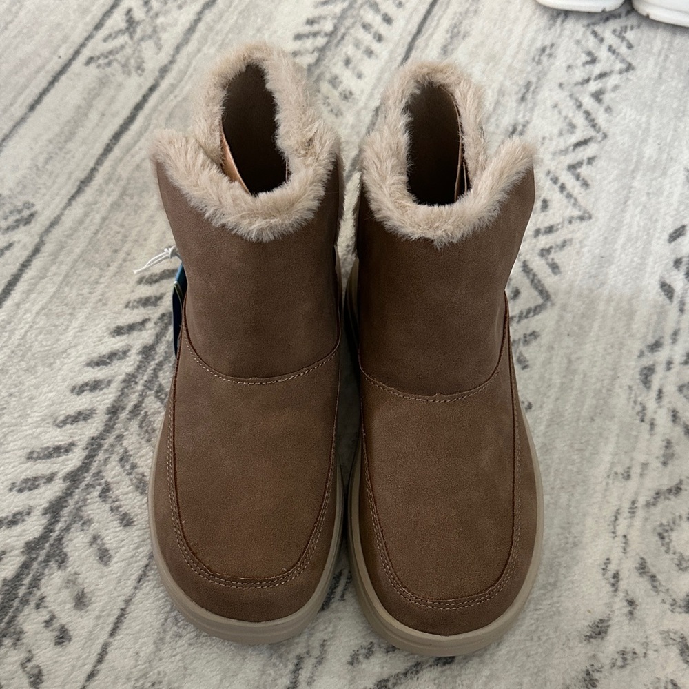Hey Dude - girls size 3-4
